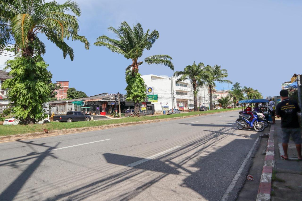 Oyo 747 Suwanna Hotel Krabi town Buitenkant foto