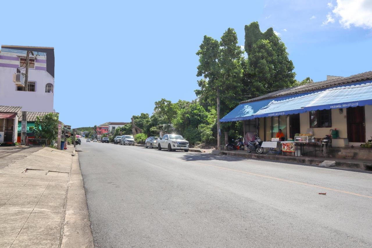Oyo 747 Suwanna Hotel Krabi town Buitenkant foto