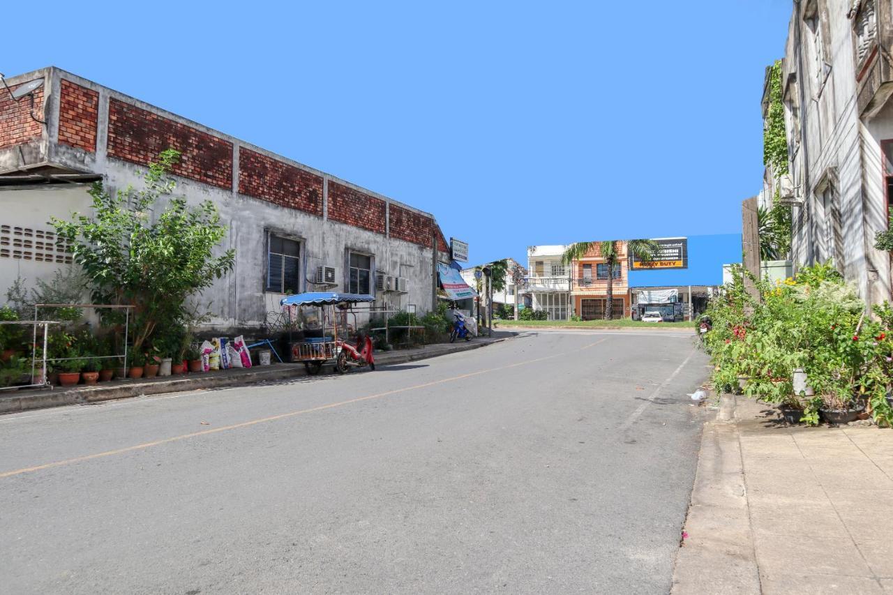 Oyo 747 Suwanna Hotel Krabi town Buitenkant foto